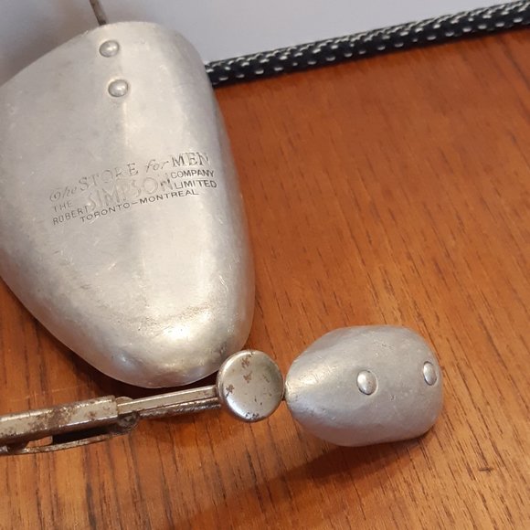 Vintage Metal/Aluminum Shoe Lasts - Shoe Tree - Shoe Protectors - By Simpsons - Picture 5 of 9